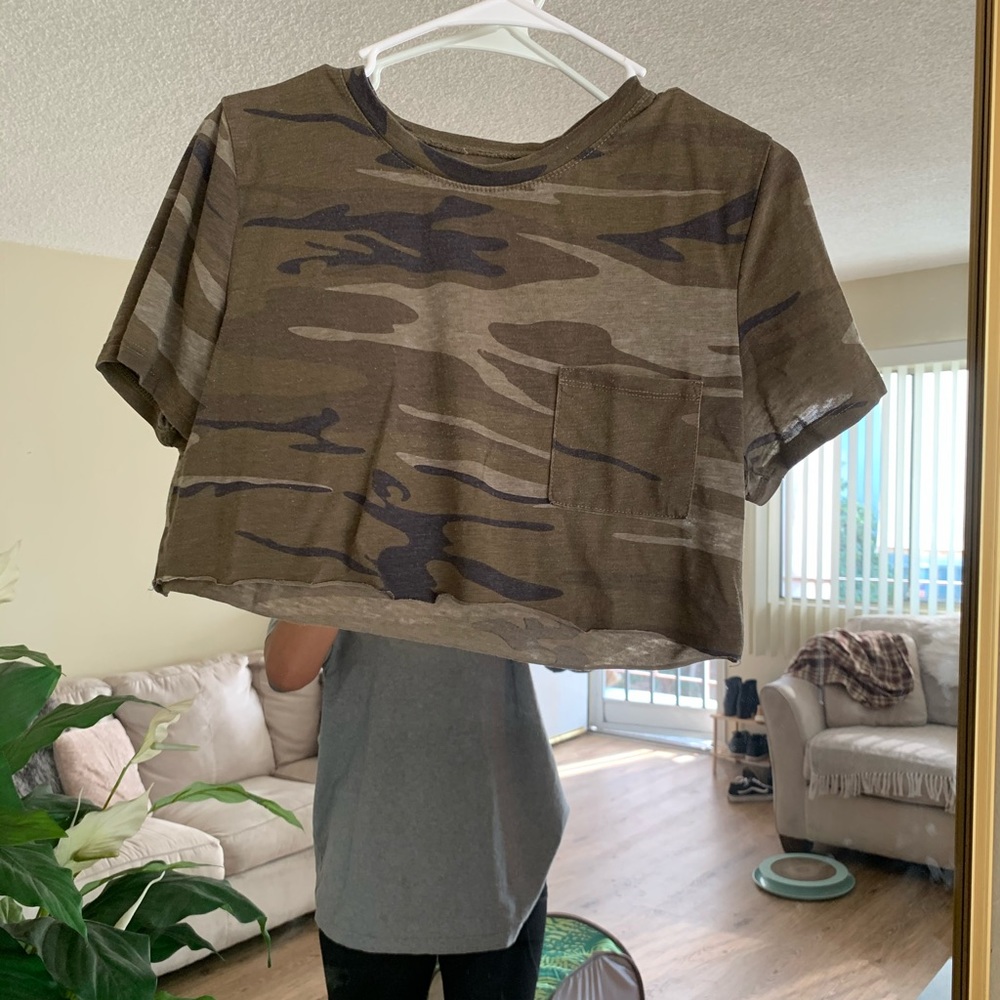 Crop tee